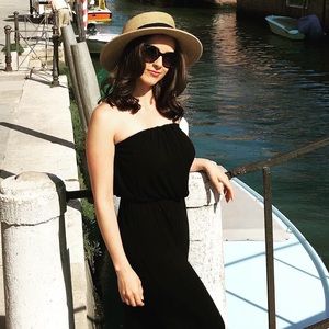 Meet your Posher, Yesenia